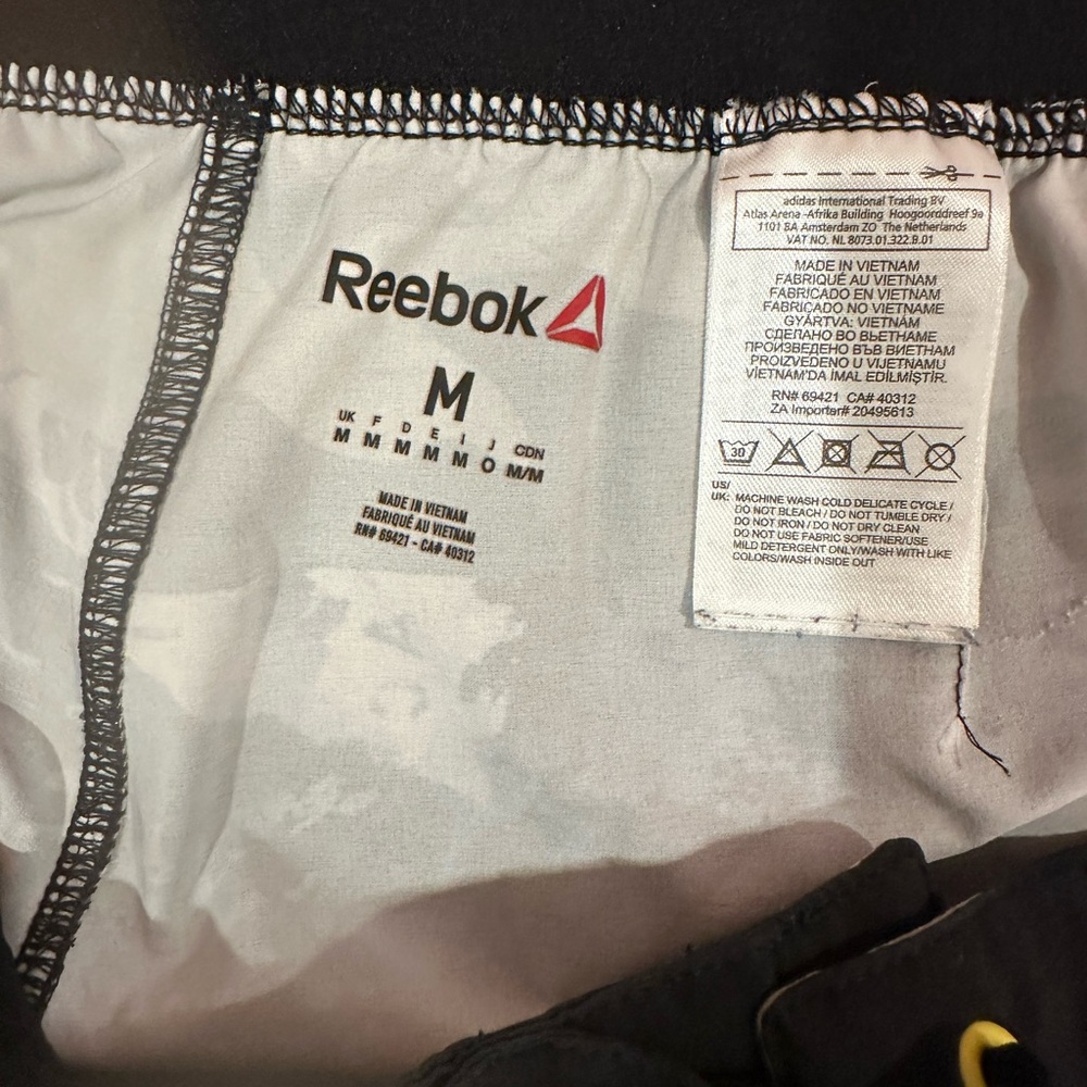 Reebok Black and Gray Board Shorts Athletic Swimwear - Picture 4 of 4